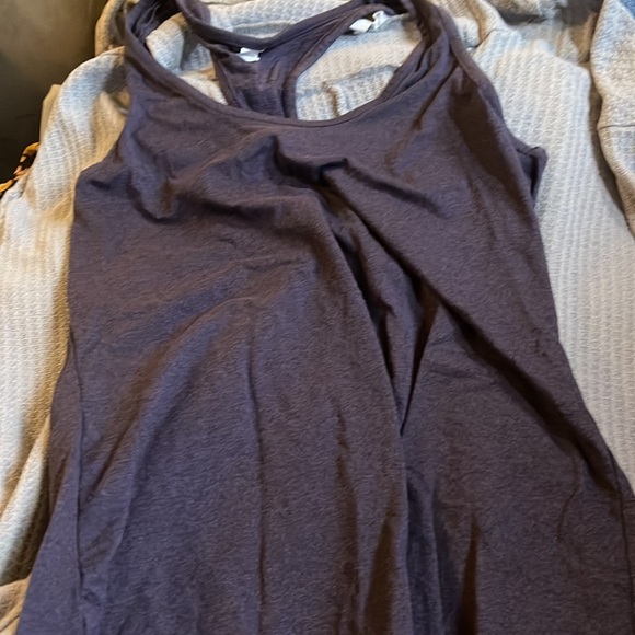 Womens size medium shirts - Picture 8 of 9